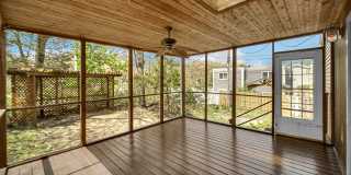 Miller Beach Living – Walk to the Lake! Gallery 16