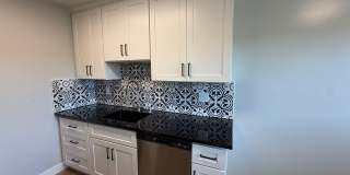 ROYALE APARTMENTS Gallery 33
