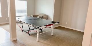 Spacious 3 & 4 Bedroom Apartments Near WWU + Downtown Gallery 60