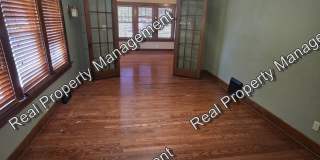 Charming Three Bedroom Ranch Gallery 7