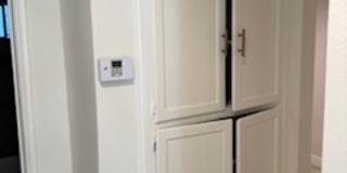 442 N Hollywood Way Gallery 16