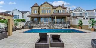 319 Harbor Drive Gallery 4