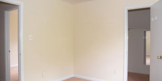 508 E WINDSOR Avenue Gallery 4