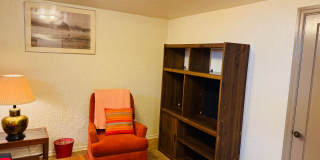 Furnished One Bedroom Near Hospitals Gallery 11