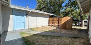 Great Location 3bd/2ba Duplex in Citrus Heights! Gallery 7