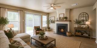 Recent remodeled! 4 bedroom, two living areas and loft! Gallery 6