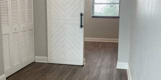 Emhardt Apartments Gallery 22