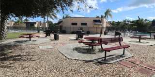 2083 NE Collins Circle Gallery 16