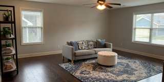 120 Mary Catherine St Gallery 24