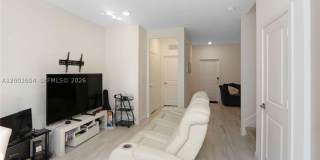 2432 SE 10th Ct Gallery 9