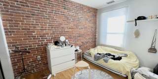 73 Gainsborough Street Gallery 7