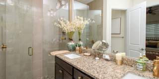 ** 2 BED-2 BATH ** FIRST FLOOR ** LUXURY COTTAGE IN THE ISLES OF COLLIER PRESERVE NAPLES FLORIDA ** SEASONAL ** Gallery 36