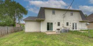 1119 S Saint Louis Avenue Gallery 22