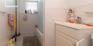 Nice 2 bed in prime location Gallery 3