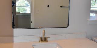 201 Bainbridge Drive Gallery 15