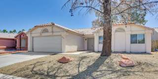 N Las Vegas Single Family Home - New Paint and LVP Flooring Gallery 3