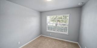 Modern 4-Bed Home with Open Layout in New Braunfels - Realtor Commission: $500 Gallery 29