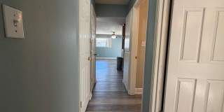 Upstairs 2/1 home in Greenback Estates Gallery 9