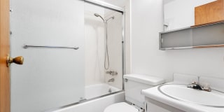 2118 Alameda Ave #D - 3 Bedroom | 1.5 Bath 2118 Alameda Ave #D - 3 Bedroom | 1.5 Bath Gallery 13