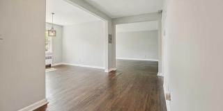 24 Hutton Avenue Gallery 5