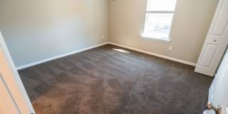 Beautiful 3 Bedroom 3 Bath Gallery 28