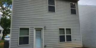 Spacious 3 Bedroom Home with 2-Car Garage in Union City! Gallery 13