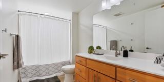 700 Central Gallery 11