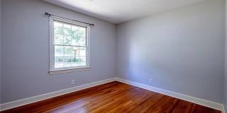 Room in 5 Bedroom Home at Kinnamon Rd Gallery 23