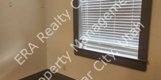 Move-in Bonus! 2 Bed, 2 bath + Office or Den. Gallery 5