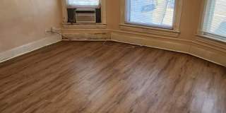Spacious 3BR, 2BTH with parking off street Gallery 13