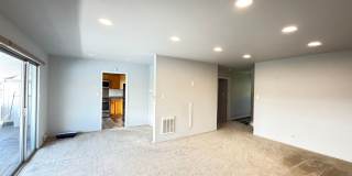 339 Broadway #215 - 30% Rental Fee Gallery 21
