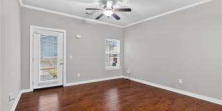 2304 Juniper Avenue Gallery 4