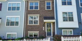 SPACIOUS, UPSCALE 3 BEDROOM 3.5 BATH TOWNHOME IS AVAILABLE MAY 22ND IN CLARKSBURG! Gallery 1