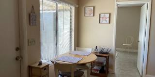 Short Term Fully Furnished Gallery 9