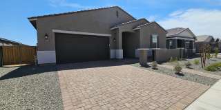 Beautiful new build with mountain view in gated community Gallery 1
