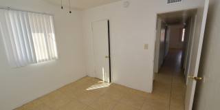 4650 E 19th Street Gallery 7