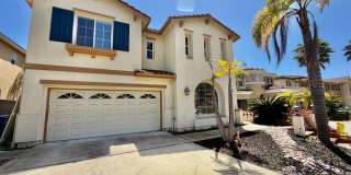 Elegant 5 Bedroom Home With Sweeping Staircase and Tons of Space! Gallery 1