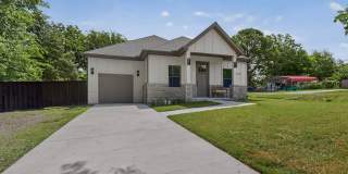 400 Kenny Drive Gallery 3