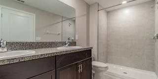 Modern 3BR/2.5BA Townhome with Pool Access & Deposit-Free Living! Gallery 22