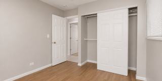 6847 Hawthorne Lane Gallery 14