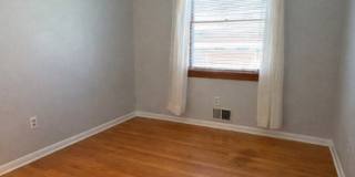 6301 Broad St Gallery 12