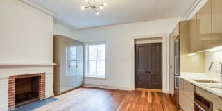 The Edgar at Linden Row Gallery 12