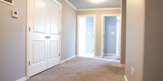 $200 AMAZON GIFT CARD WITH SIGNED LEASE!! 4b/4.5b Now Pre-leasing For August 10th move in!! Gallery 14