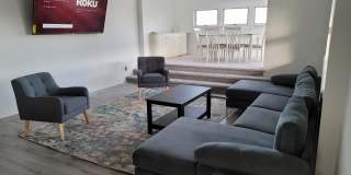 19A S Gladstone Ave Gallery 11