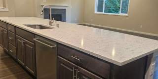 Spacious 5 Bedroom in Convenient North Creek Ridge, Bothell Location Gallery 11