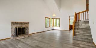 3BR/2.5BA Two-Story Home in Bethany/NW Portland — Expansive Backyard Deck, Fully Fenced Yard & 2-Car Garage Gallery 5