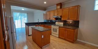 Spacious & Great Design Home in Suisun Gallery 11