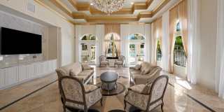 10771 Versailles Boulevard Gallery 51