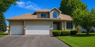 Spacious 4-Bed 4-Bath Home in Buffalo - Available 7/1! Gallery 1