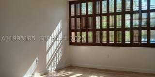 1300 Saint Charles Pl Gallery 9